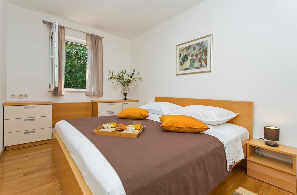 Comfortable Apartment Laura Lapad With Garage Dubrovnik Exterior photo