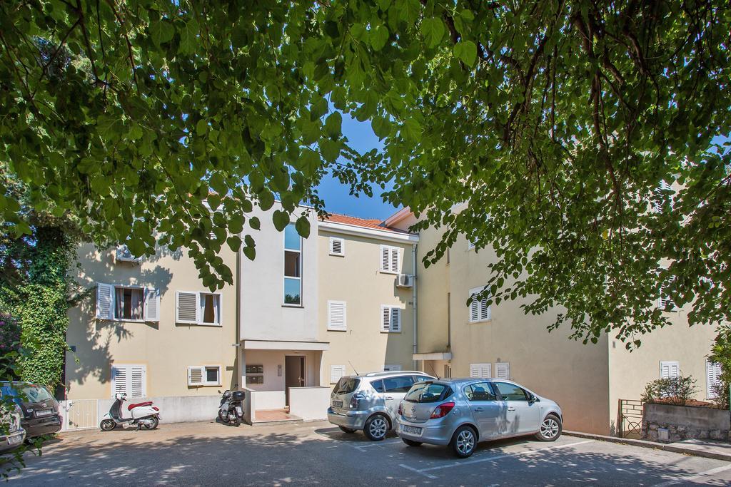 Comfortable Apartment Laura Lapad With Garage Dubrovnik Exterior photo