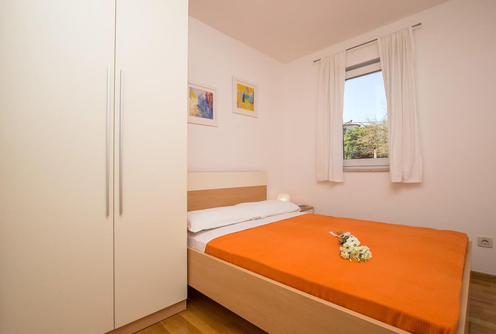 Comfortable Apartment Laura Lapad With Garage Dubrovnik Exterior photo
