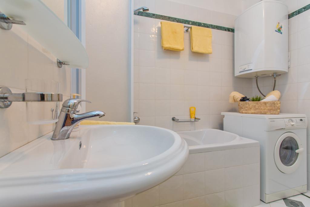 Comfortable Apartment Laura Lapad With Garage Dubrovnik Exterior photo