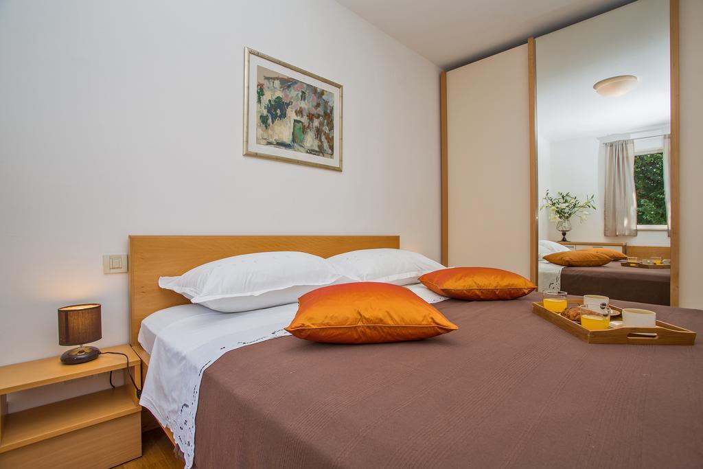 Comfortable Apartment Laura Lapad With Garage Dubrovnik Exterior photo